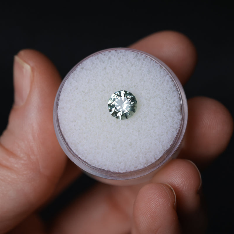 1.22CT ROUND MONTANA SAPPHIRE, WHITE GREY, UNTREATED, 6.48X3.94MM