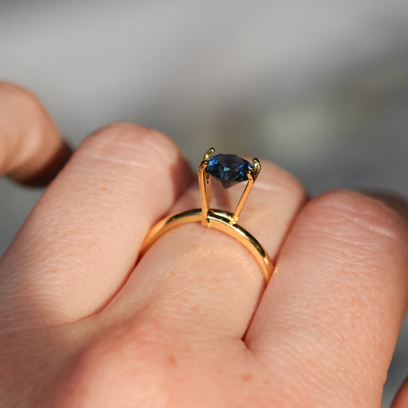 1.25CT ROUND BRILLIANT MONTANA SAPPHIRE, VIBRANT ROYAL BLUE TEAL, 6.46X4.19MM