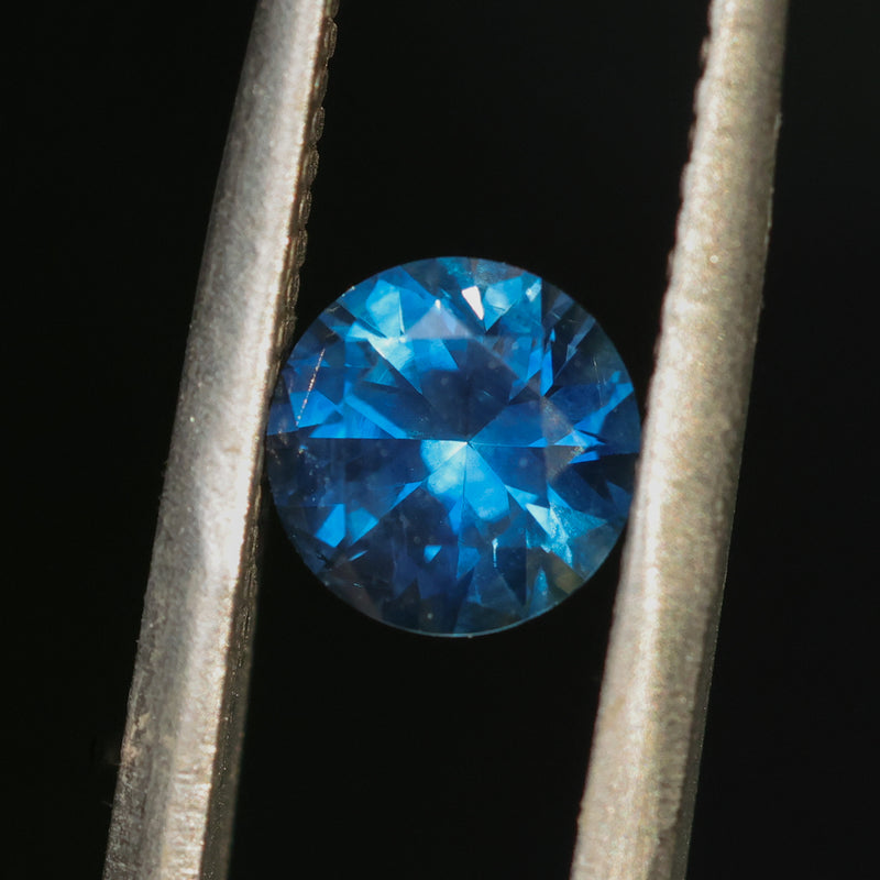 1.25CT ROUND BRILLIANT MONTANA SAPPHIRE, VIBRANT ROYAL BLUE TEAL, 6.46X4.19MM