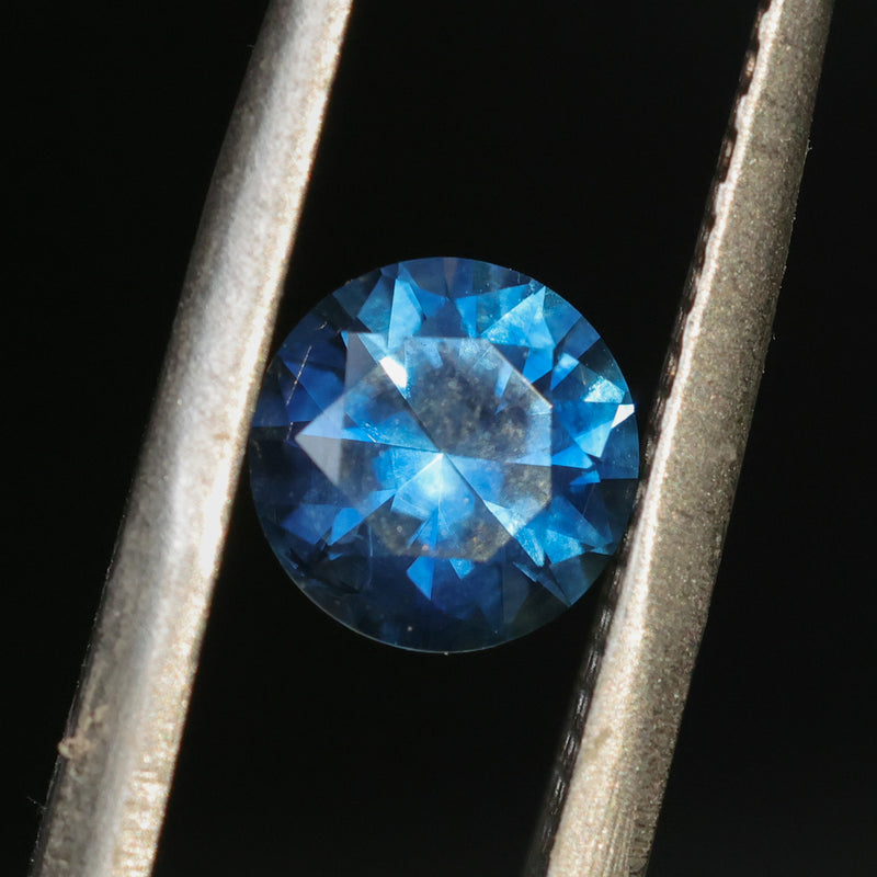 1.25CT ROUND BRILLIANT MONTANA SAPPHIRE, VIBRANT ROYAL BLUE TEAL, 6.46X4.19MM