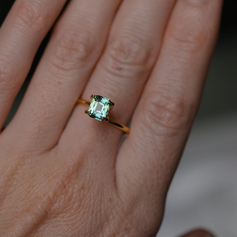 1.24CT MADAGASCAR ELONGATED CUSHION CUT SAPPHIRE, MEDIUM PARTI TEAL, UNTREATED, 6.27X5.51X3.44MM