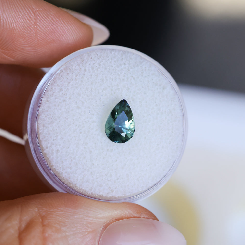 Saphir Naturel Vert Bleu De Thaïlande 6x4.4mm 0.63ct Traité H - Pierre Précieuse