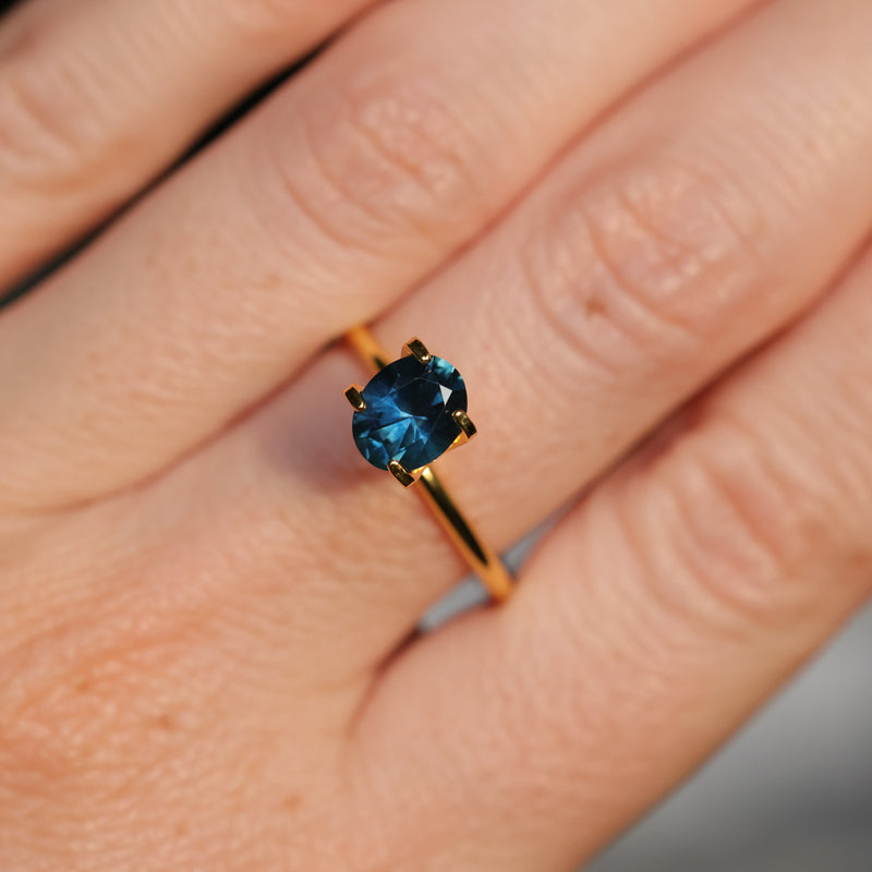 1.39CT OVAL BRILLIANT MONTANA SAPPHIRE, ROYAL BLUE TEAL, 7.38X6X4.48MM