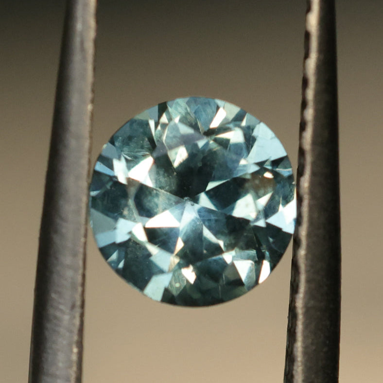 1.26CT ROUND MONTANA SAPPHIRE, COLOR SHIFTING BLUE TO GREY, UNTREATED, 6.5X4MM