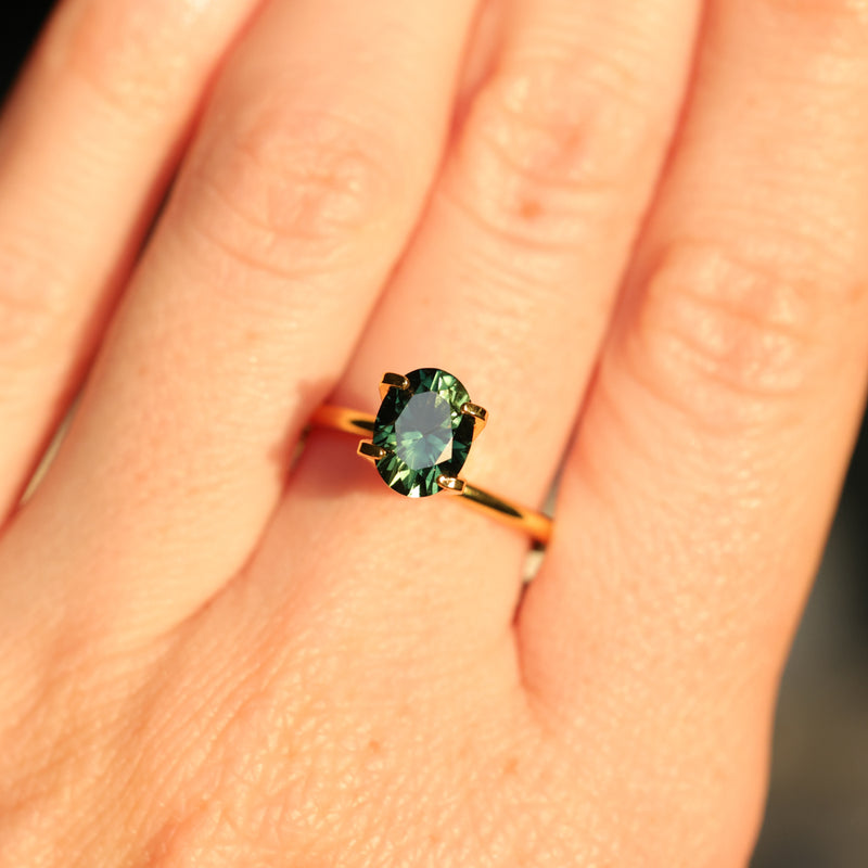 1.90CT OVAL BRILLIANT AUSTRALIAN SAPPHIRE, TEAL GREEN, UNTREATED, 7.95X5.98X4.72MM