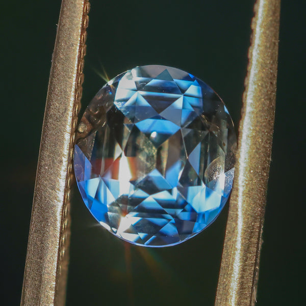 3.40CT OVAL MADAGASCAR SAPPHIRE, PARTI OR BICOLOR BLUE WHITE, 9X7.94X5.88MM