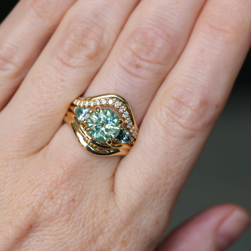 2.75ct Round Untreated Parti Montana Sapphire and Pear Montana Sapphire Three Stone Low Profile Scallop Ring in 18k Yellow Gold