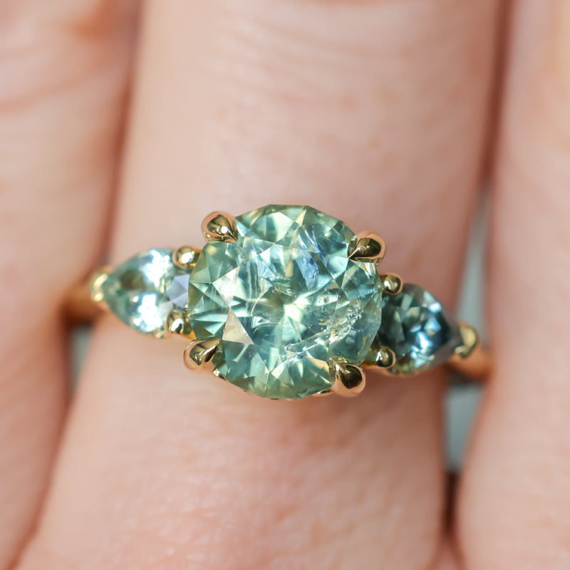 2.75ct Round Untreated Parti Montana Sapphire and Pear Montana Sapphire Three Stone Low Profile Scallop Ring in 18k Yellow Gold