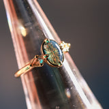 1.45ct Parti Australian Fantasy Cut Sapphire and White Australian Kite Sapphire Antique Milgrain Three Stone Low Profile Ring in 18k Yellow Gold