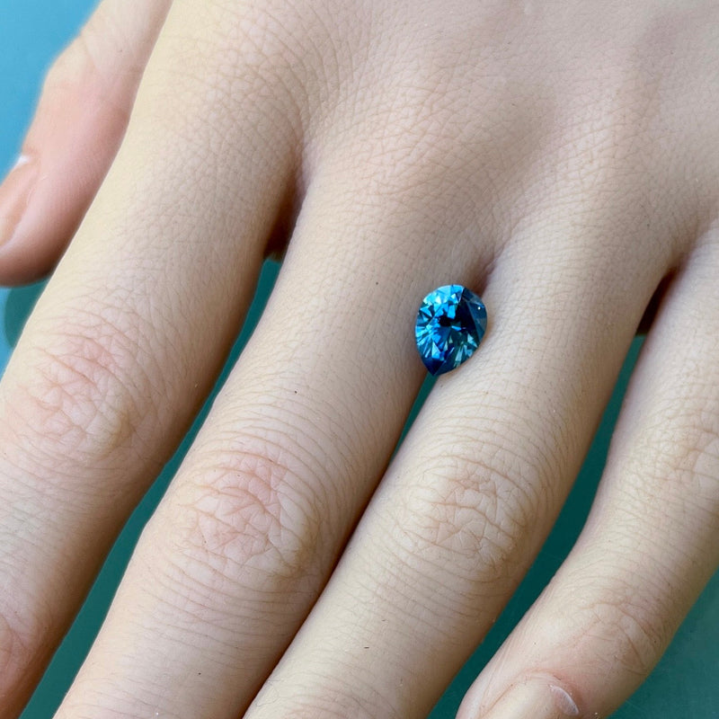 2.08CT PRECISION CUT PEAR BRILLIANT MONTANA SAPPHIRE, TEAL BLUE, 9.4X6.9MM