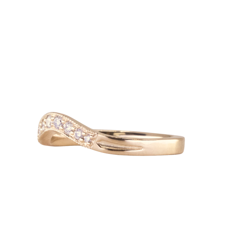 Curved Vintage Milgrain Diamond Band
