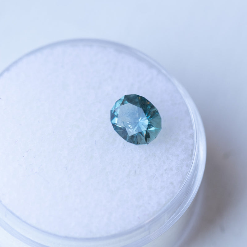 1.39CT OVAL PRECISION CUT MONTANA SAPPHIRE, MEDIUM TEAL BLUE GREEN, 6.9X6X4MMMM