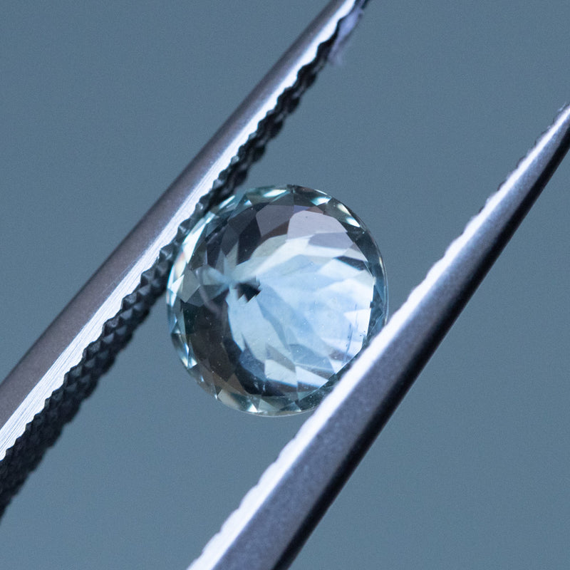 1.44CT ROUND PRECISION CUT MONTANA SAPPHIRE, WHITE BRILLIANT, 6.56X4.50MM