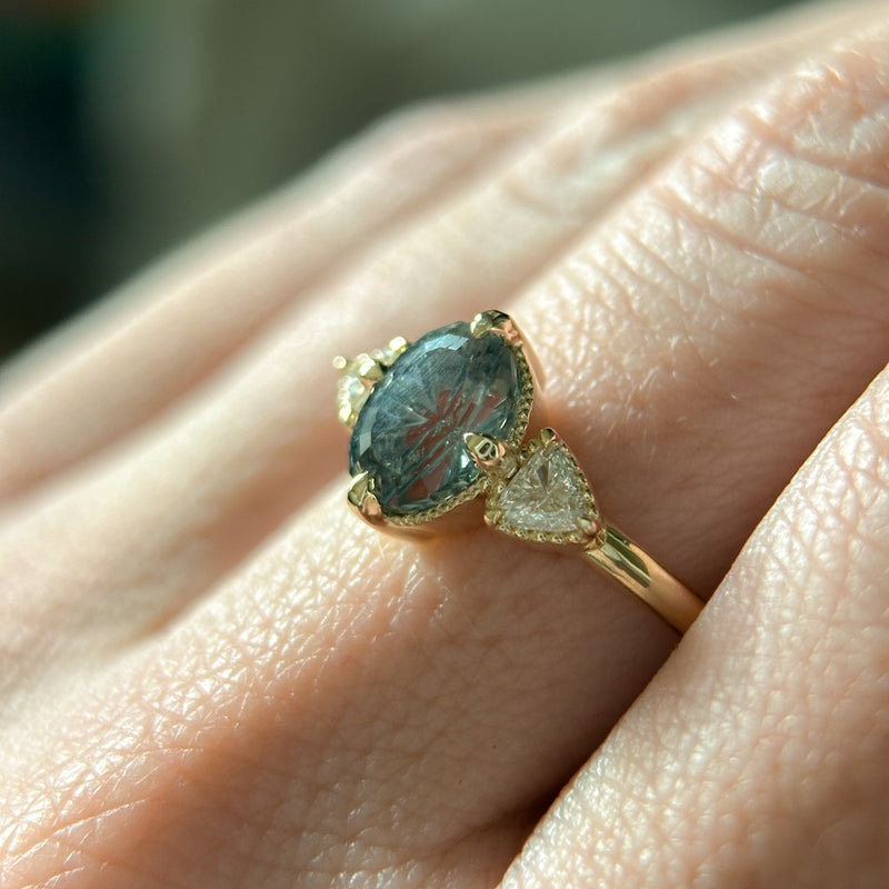 2.07ct Untreated Fantasy Cut Montana Sapphire and Diamond  Antique Milgrain Three Stone Low Profile Ring in 14k Yellow Gold