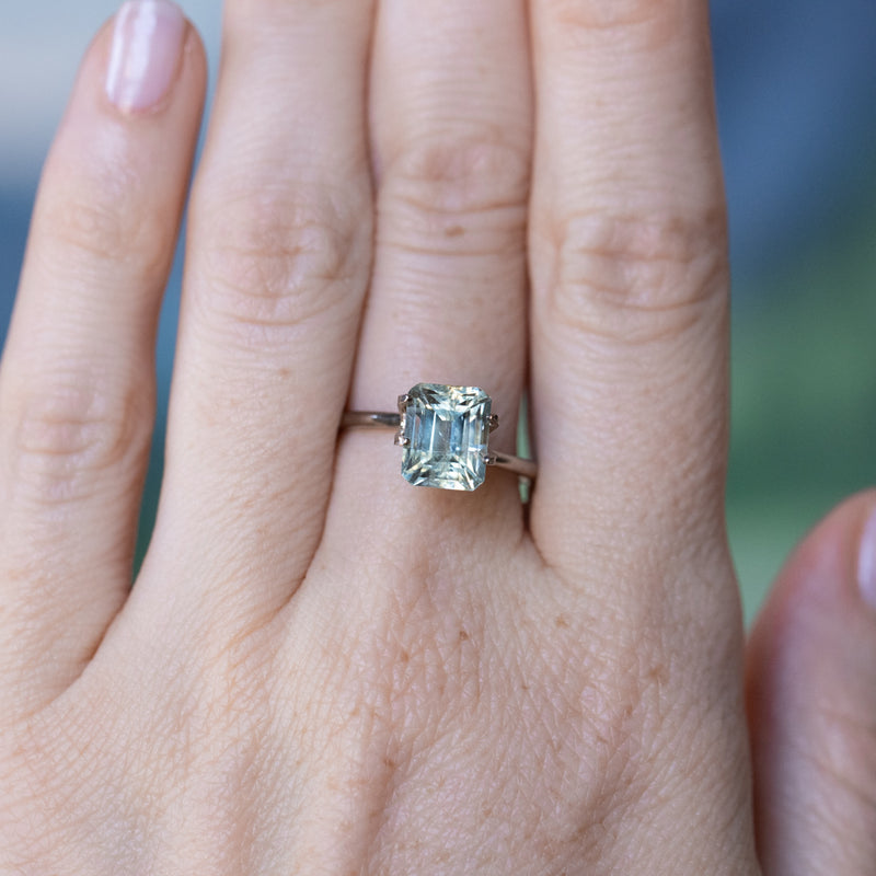 3.84CT UNTREATED EMERALD CUT MONTANA SAPPHIRE, LIGHT GREENISH BLUE AQUA, 8.60X7X5.94MM