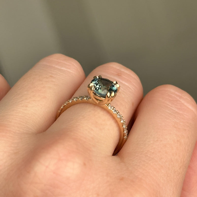 1.58ct Round Teal Sapphire Double Prong Solitaire with French Set Diamonds in 14k Yellow Gold