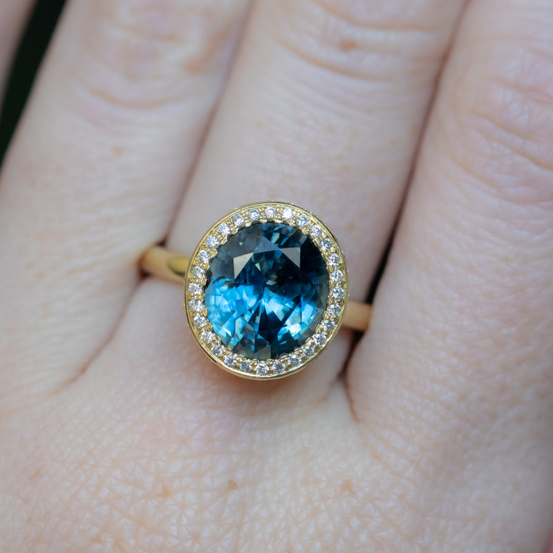 4.56ct Oval Blue Montana Sapphire "Corona" Style Halo Stackable Ring in 18k Yellow Gold