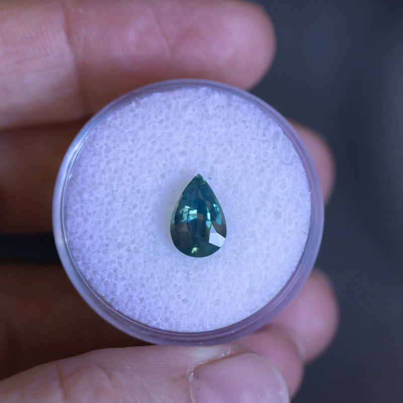 1.63CT MADAGASCAR PEAR SAPPHIRE, SILKY MEDIUM LIGHT TEAL GREEN, UNTREATED, 9.26X6.20X3.96MM