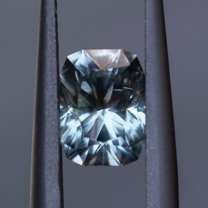 2.01CT RADIANT CUT MONTANA SAPPHIRE, PURPLE BLUE GREY, 7.3X5.7X5MM, UNTREATED