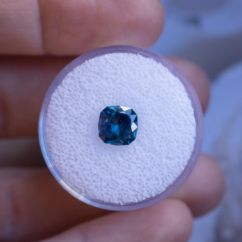 1.80CT FANCY CUSHION UMBA SAPPHIRE, VIBRANT VIOLET BLUE, UNTREATED, 7.23X7.93MM