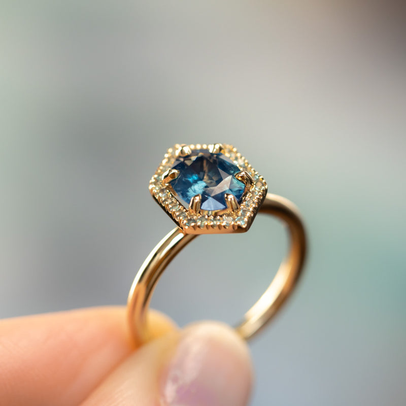 1.57ct Oval Teal Parti Sapphire and Alexandrite Hexagon Stackable Halo in 14k Yellow Gold