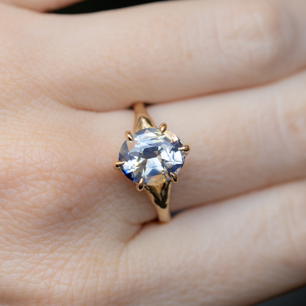 4 0ct Bicolor Parti Oval Sapphire Low Profile Six Prong Split Shank Ev 4-0ct-bicolor-parti-oval-sapphire-low-profile-six-prong-split-shank-ev