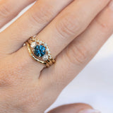 Round Diamond Three Stone Ring - Setting
