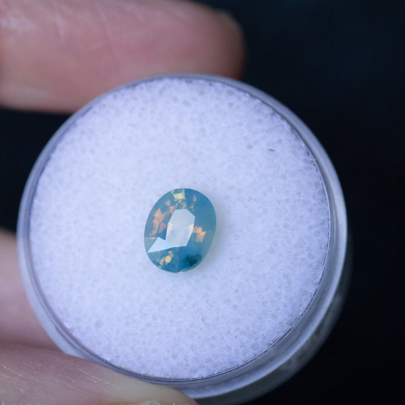 1.60CT OVAL MADAGASCAR SAPPHIRE, OPALESCENT MULTICOLOR GOLDEN SEAFOAM TEAL, 7.8X6.3X4MM