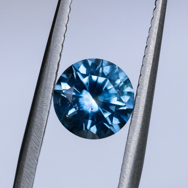 1.19CT ROUND PRECISION CUT MONTANA SAPPHIRE, OCEAN BLUE TEAL, 6X4MM