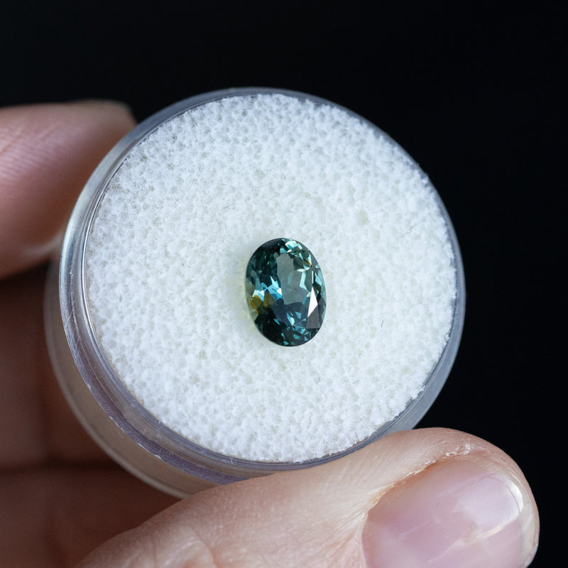 1.63CT OVAL SONGEAN SAPPHIRE, TEAL COLOR SHIFTING TO PURPLE, 8.03X5.90X4MM, UNTREATED