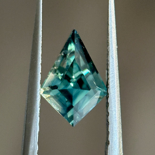 1.27CT AUSTRALIAN KITE SAPPHIRE, TEAL BLUE, 9X6.5MM, EARLY ACCESS