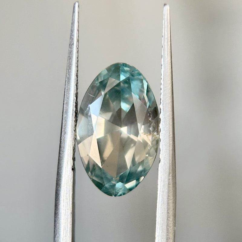 3.29CT MOVAL MONTANA SAPPHIRE, BICOLOR AQUA BLUE-GREEN AND WHITE, 11.81X7.32X4.95MM, UNTREATED, EARLY ACCESS