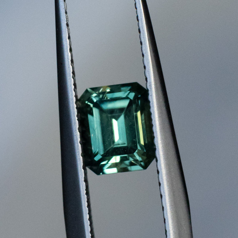 1.02CT EMERALD CUT AUSTRALIAN SAPPHIRE, MEDIUM TEAL GREEN, 6.03X4.78X3.53MM EARLY ACCESS