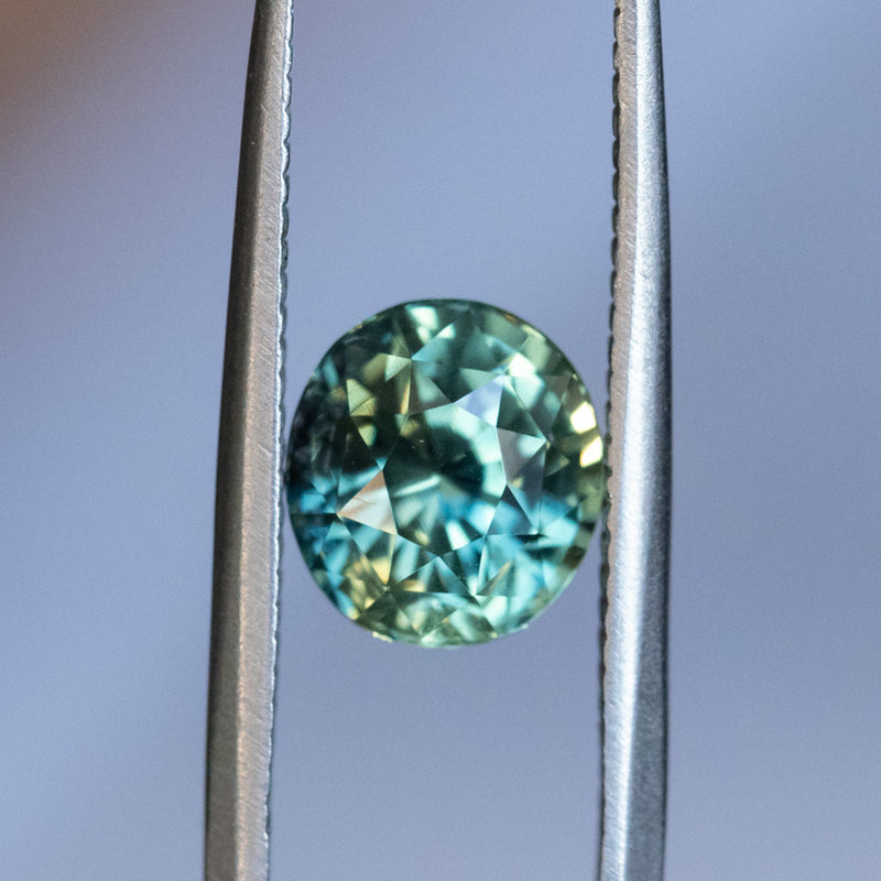 3.03CT OVAL MADAGASCAR SAPPHIRE, PARTI TEAL GREEN YELLOW, 8.09X7.33X6.30MM, UNTREATED EARLY ACCESS