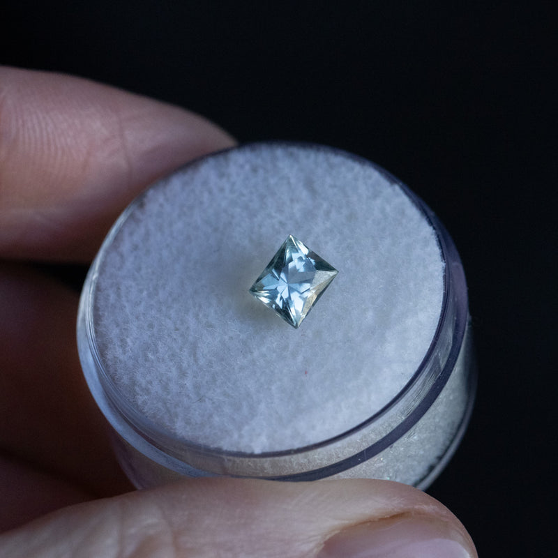 1.08CT PRINCESS CUT MONTANA SAPPHIRE, LIGHT BLUE, 5.57X4.66MM, UNTREATED EARLY ACCESS