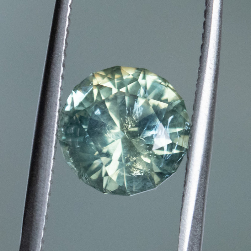 2.75CT ROUND PRECISION CUT MONTANA SAPPHIRE, PARTI TEAL GREEN YELLOW, UNTREATED, 8.5MM, EARLY ACCESS