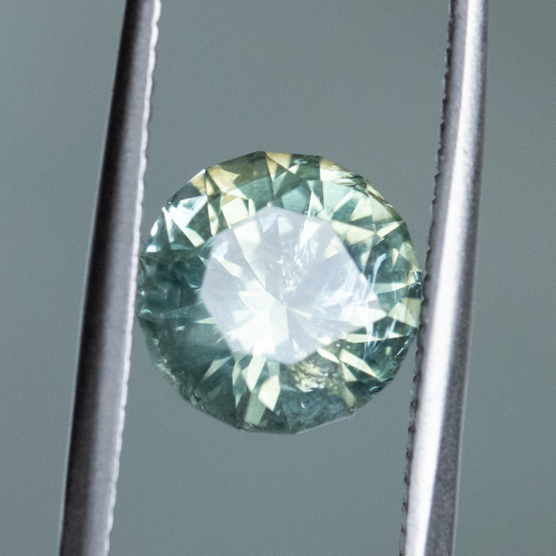 2.75CT ROUND PRECISION CUT MONTANA SAPPHIRE, PARTI TEAL GREEN YELLOW, UNTREATED, 8.5MM, EARLY ACCESS