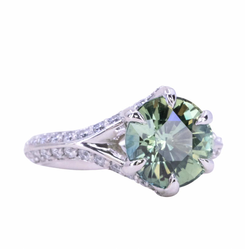 3.38ct Round Minty Green Madagascar Sapphire Diamond-studded Six Prong Split Shank Solitaire in Platinum
