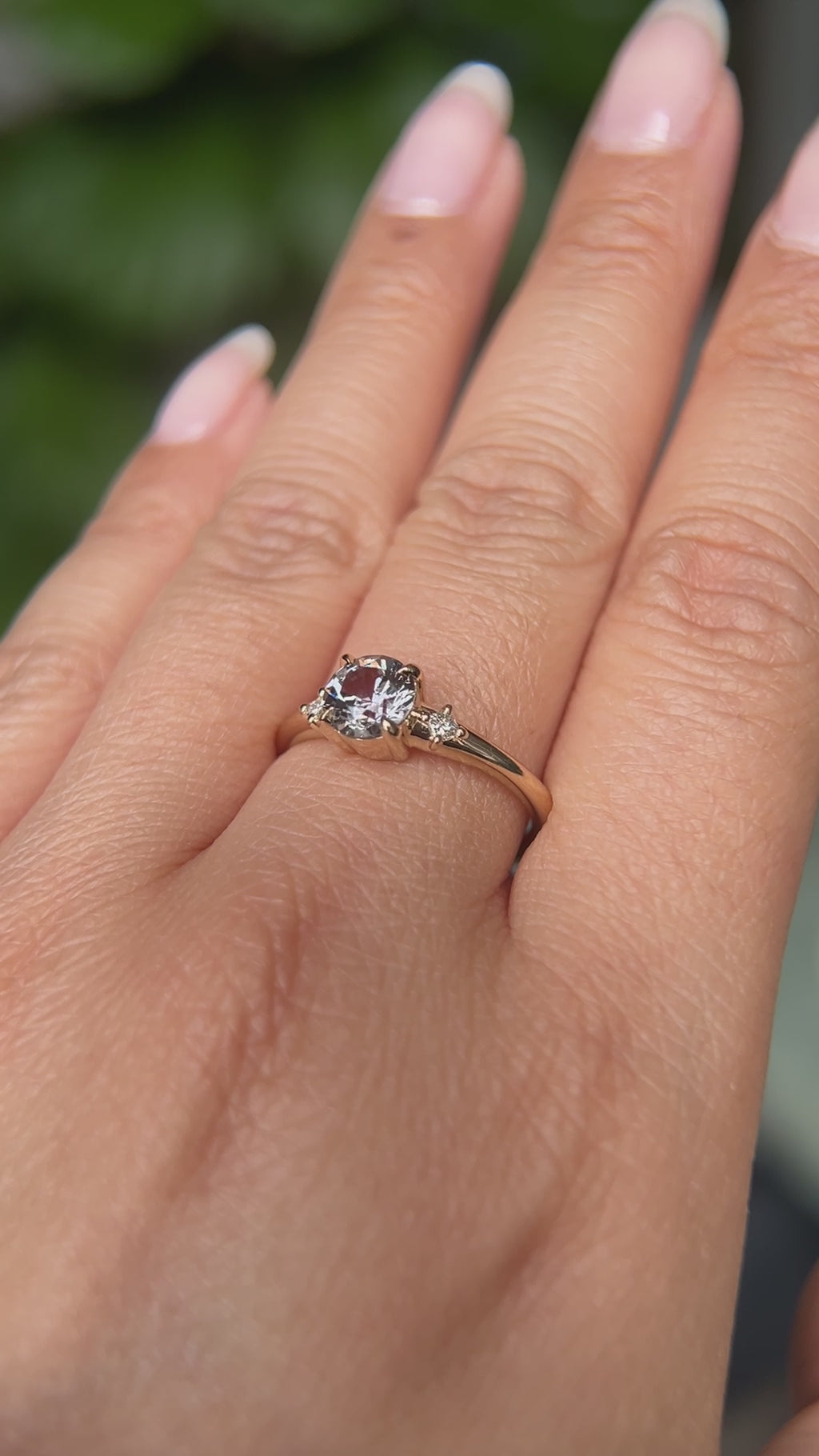 0.98ct Round Color Shifting Untreated Montana Sapphire and Princess Cut Diamond Rapids Low Profile Ring in 14k Yellow Gold
