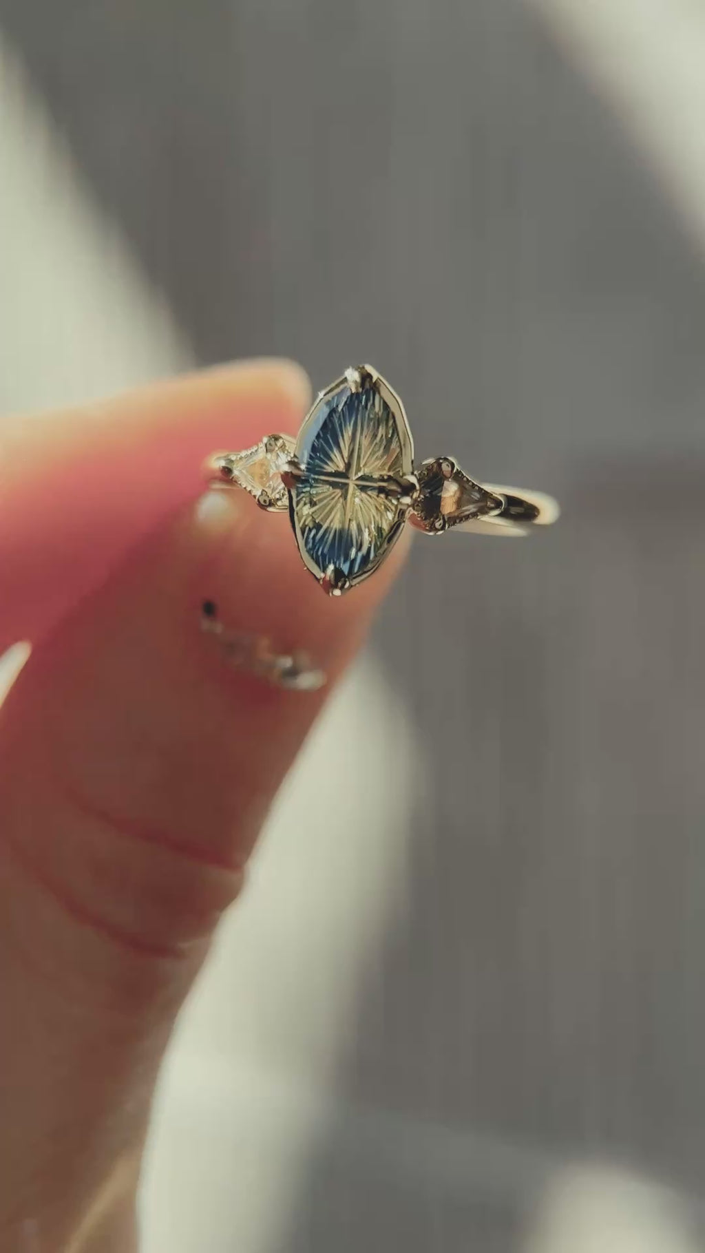 1.85ct Parti Australian Fantasy Cut Sapphire and White Australian Kite Sapphire Antique Milgrain Three Stone Low Profile Ring in 18k Yellow Gold