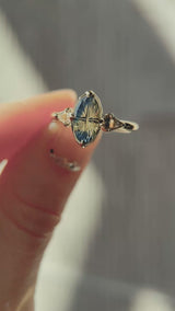 1.85ct Parti Australian Fantasy Cut Sapphire and White Australian Kite Sapphire Antique Milgrain Three Stone Low Profile Ring in 18k Yellow Gold