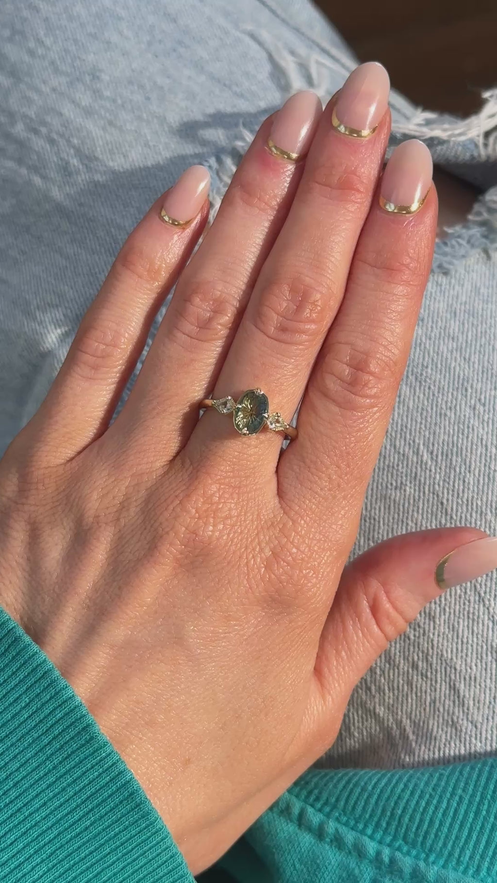 1.45ct Parti Australian Fantasy Cut Sapphire and White Australian Kite Sapphire Antique Milgrain Three Stone Low Profile Ring in 18k Yellow Gold