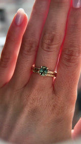 1.00ct Oval Untreated Nigerian Sapphire Evergreen Carved Solitaire in 14k Yellow Gold