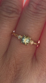 0.71ct Bicolor Round Montana Sapphire and Princess Cut Diamond Rapids Low Profile Ring in 18k Yellow Gold