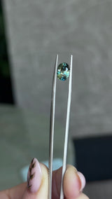 2.03CT OVAL MADAGASCAR SAPPHIRE, PARTI BLUE GREEN YELLOW, UNTREATED, 8.6X6.1X4.5MM