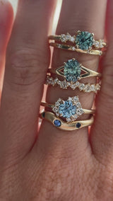 0.87ct Periwinkle Purple-Blue Round Montana Sapphire and Diamond Asymmetrical Cluster Ring in 14k Yellow Gold