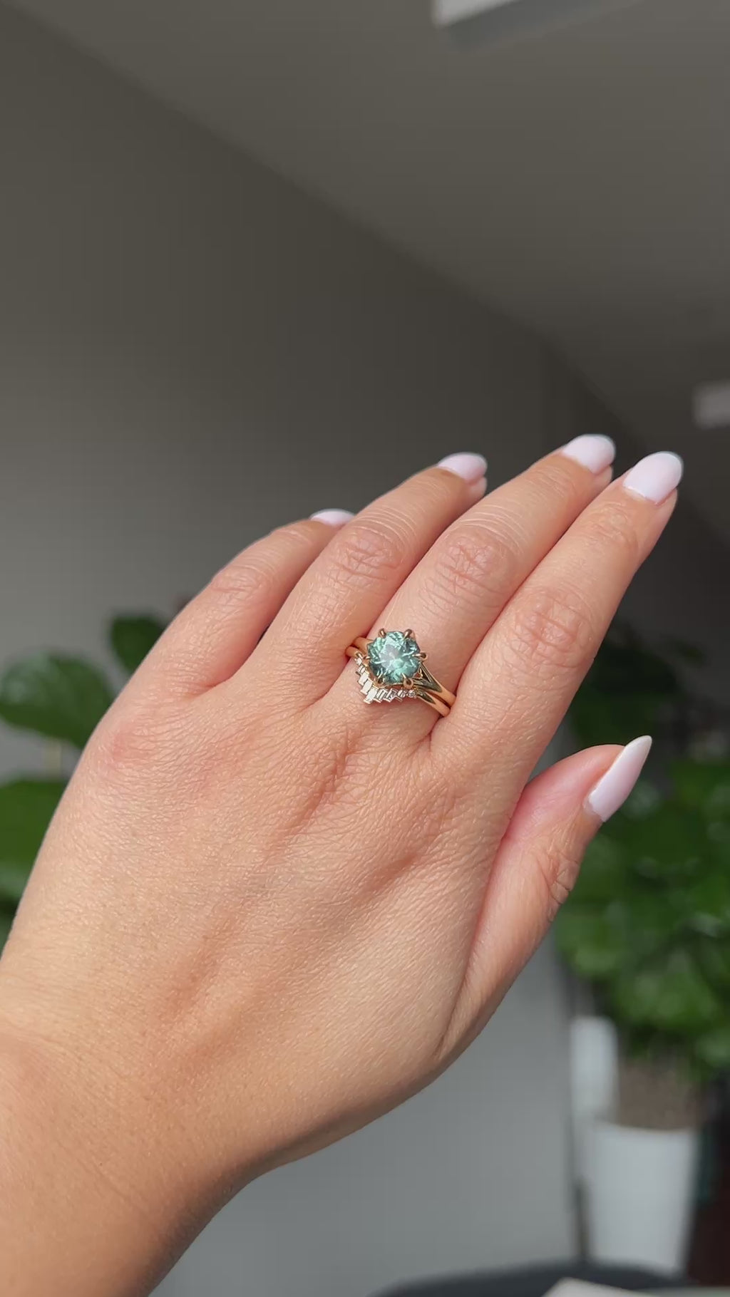 3.01ct Round GIA Teal Montana Sapphire Low Profile Six Prong Split Shank Solitaire in 18k Yellow Gold