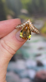 3.68ct Bicolor Australian Untreated Pear Sapphire and Diamond-Studded Pointed Vine Solitaire in 18k Yellow Gold