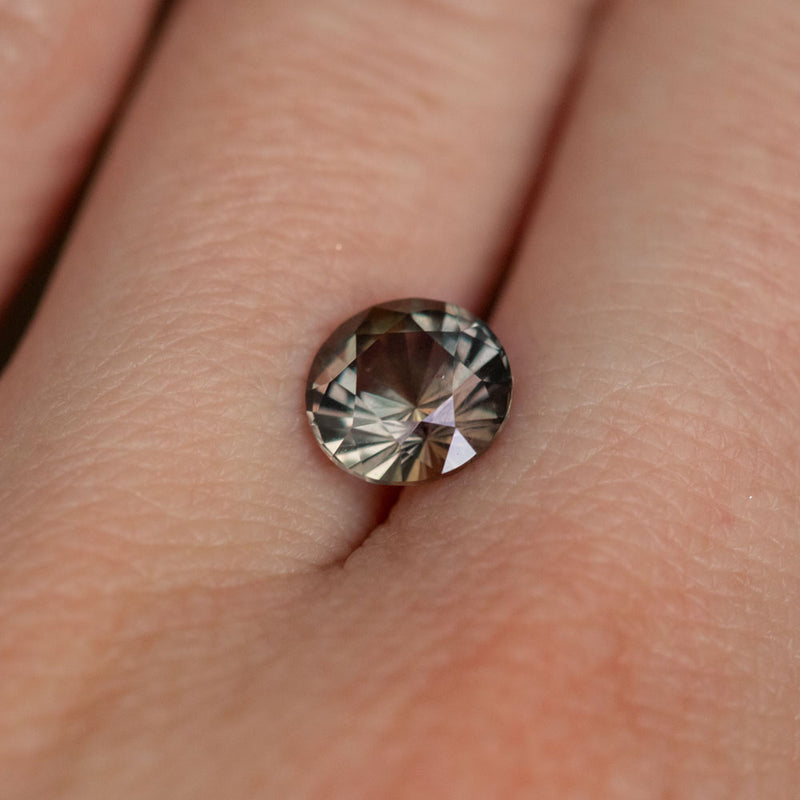 2.02CT ROUND MADAGASCAR SAPPHIRE, CHAMPAGNE AND PURPLE, 7.43X5.00MM