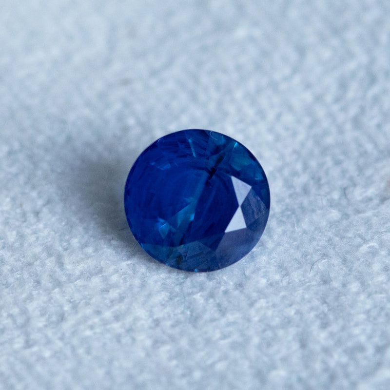 2.23CT ROUND MADAGASCAR SAPPHIRE, VIBRANT ROYAL BLUE, 7.53X5.02MM